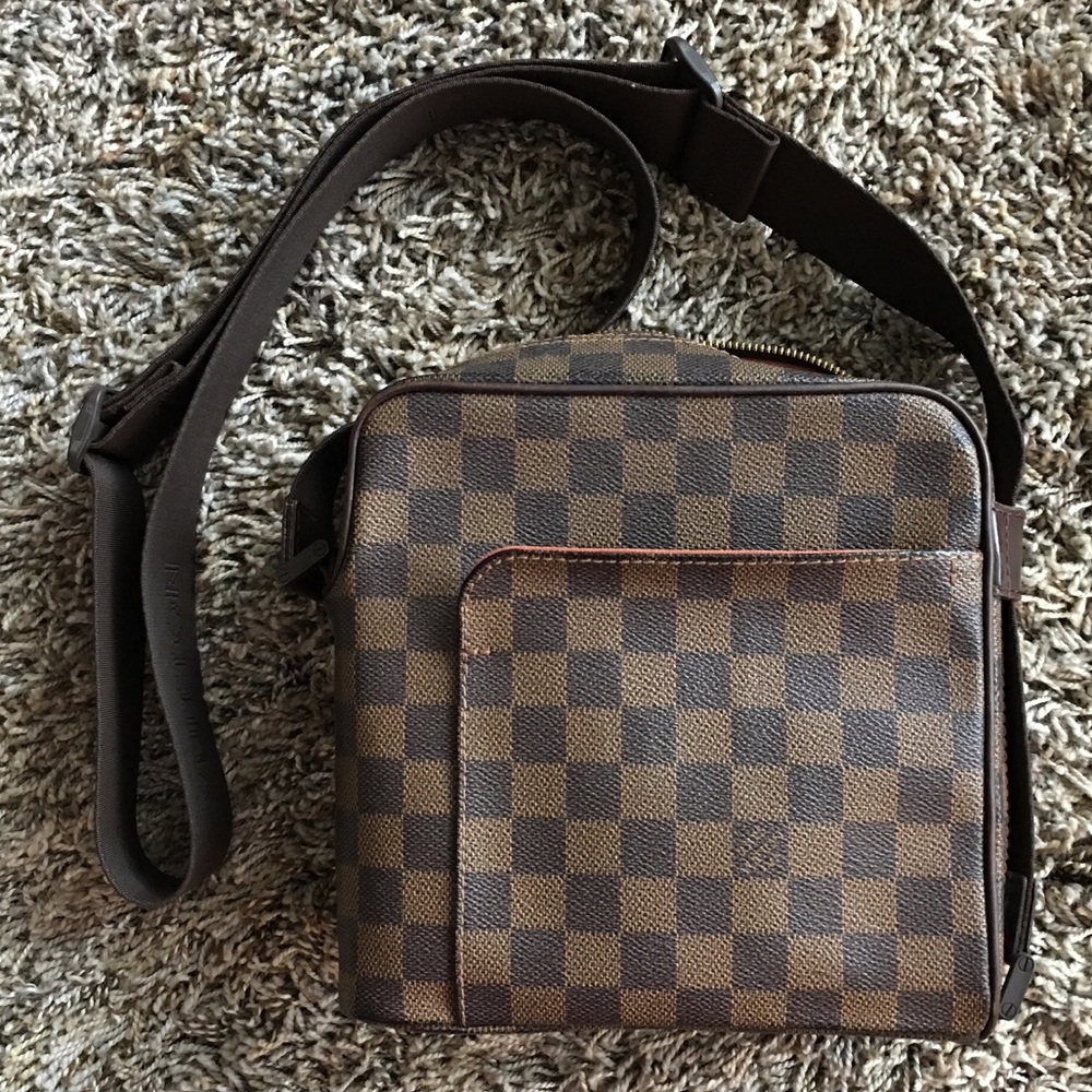 Louis Vuitton Olav crossbody Purse
